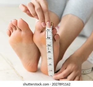 TAKING MEASURMENTS, BASIC TEMPLATE.BOOTS.